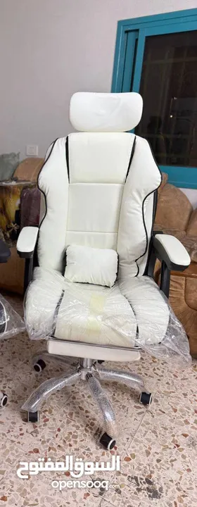 كرسي مكتب جديد