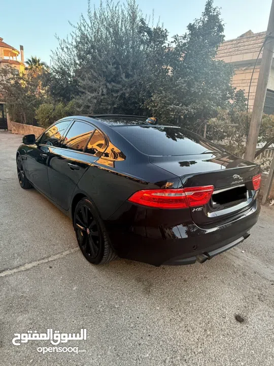 جاكوار XE 2017