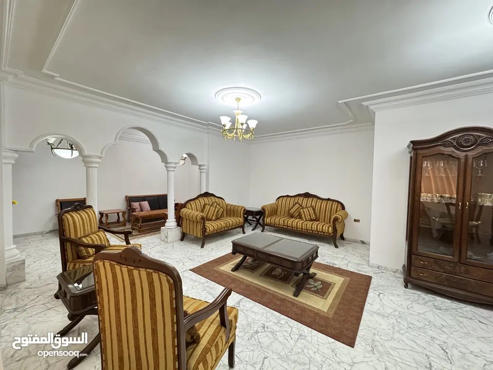 شقة 3 نوم مفروشة للايجار ( Property 40430 ) سنوي فقط