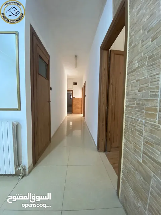 شقة مميزة للبيع في الجاردنز 130م مع ترسات وحديقة بسعر مغري