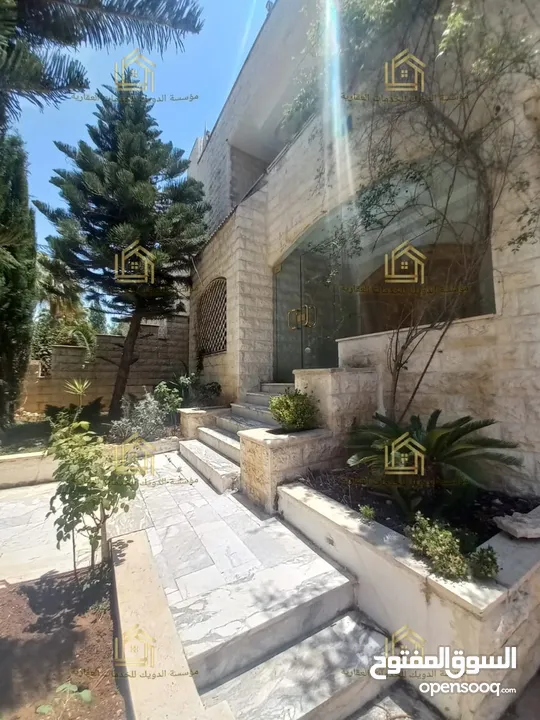 فيلا للايجار .. يوجد خيارات اخرى Villa for rent.. other options available / V152