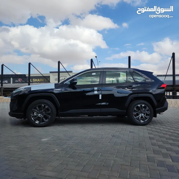 2024 TOYOTA RAV4 XLE PREMIUM عرض شهر رمضان المبارك