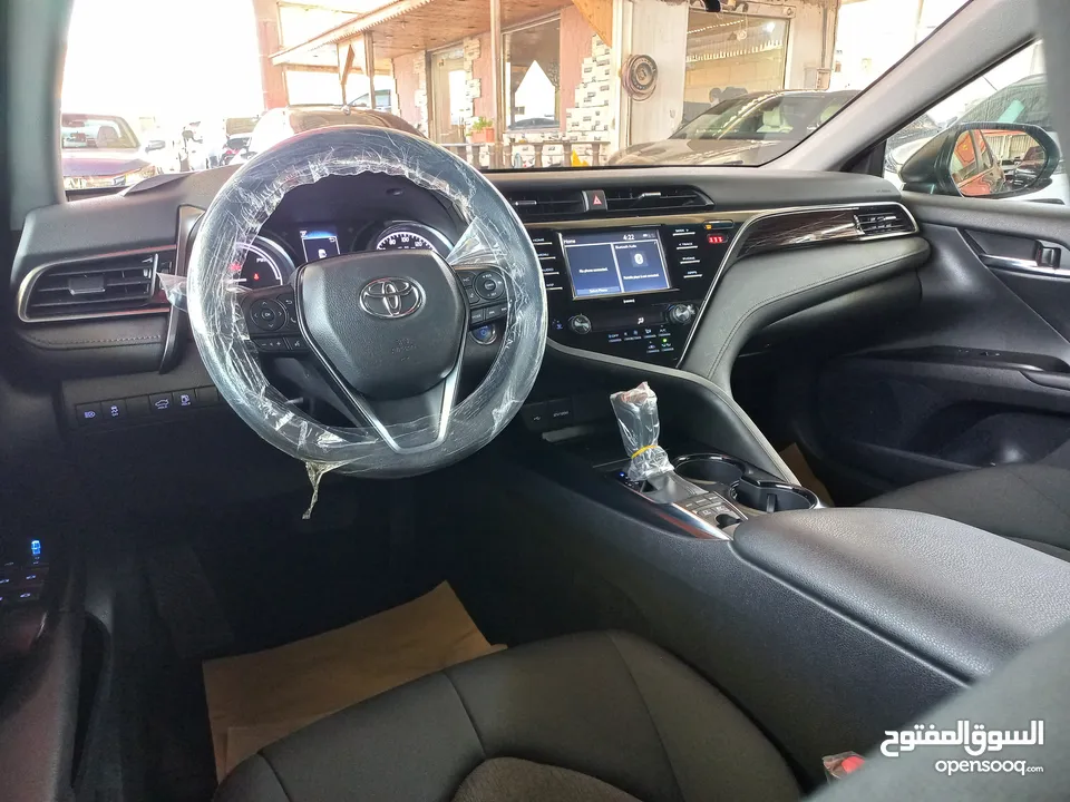 TOYOTA CAMRY HYBRID LITHIUM LE 2020 (تويوتا كامري هايبرد 2020 ليثيوم LE )