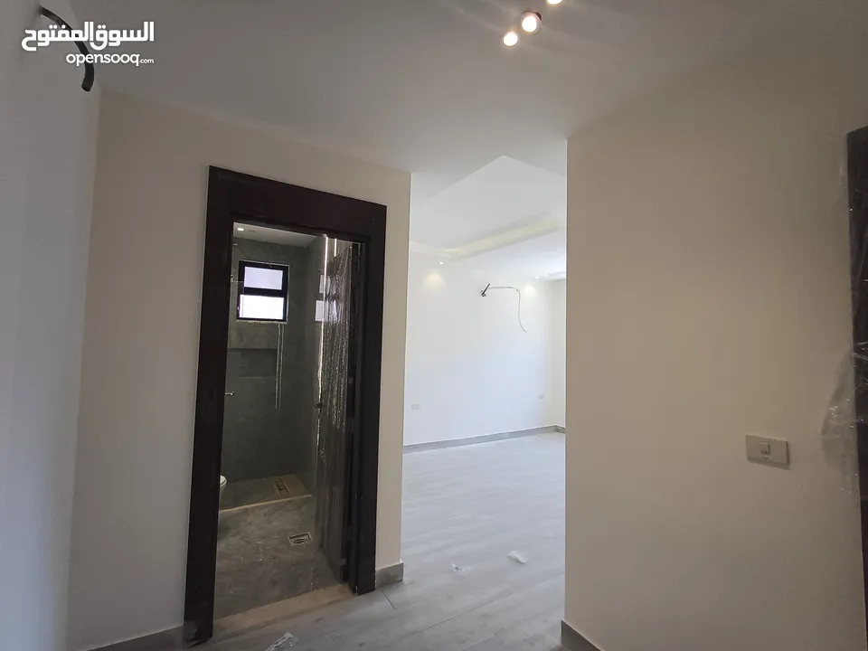 شقه فاخره جدا لم تسكن للايجار دابوق