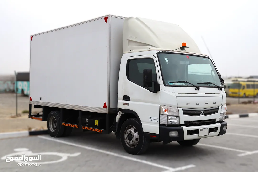 MITSUBISHI CANTER - 2022 MODEL GCC - MADE IN JAPAN - ORIGINAL PAINT