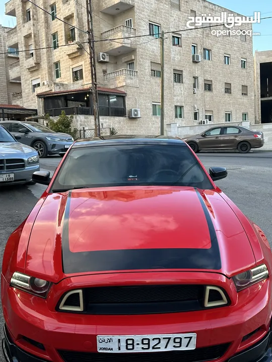 Mustang 2014 full premium low mileageللبيع