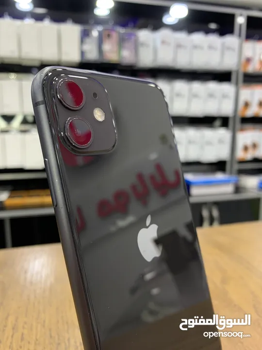 iPhone 11 (64) GB ايفون 11 مستعمل بحالة ممتازة