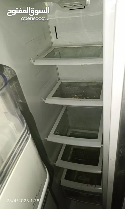 اثاث طخم كبير وطخم صغير كورنر وثلاجة كبيرة وغاز صغير