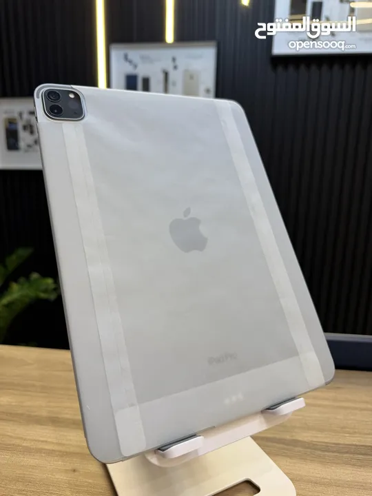 iPad Pro 11” M2  256GB Wi-Fi  جديد بدون كرتونة صفر عدد شحنات كفالة المحل مع قلم هديه