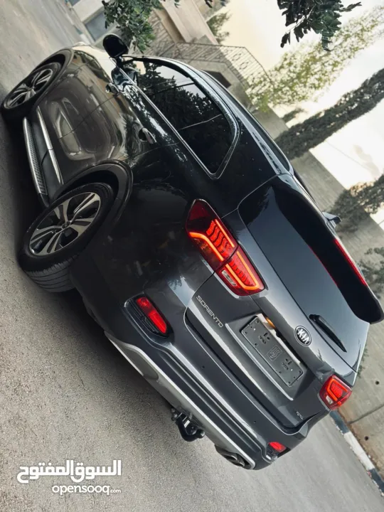 كيا سورنتو فل الفل مسكر أضافات جي تي لاين بحالة الشركة لسا المميز بكل تفاصيلو وأقل سعر بسوق