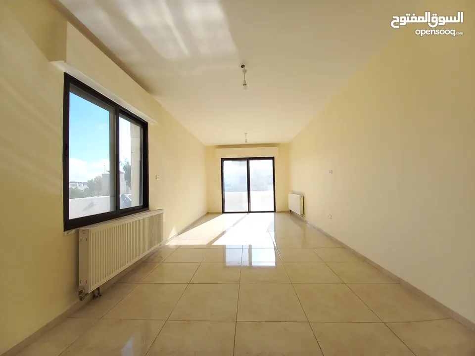 شقة غير مفروشة للإيجار في عبدون  ( Property 35858 ) سنوي فقط