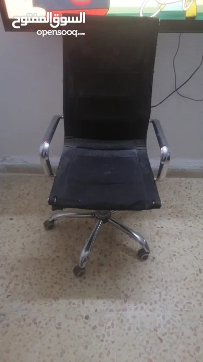 كرسي مكتب للبيع بحاجت تنجيد