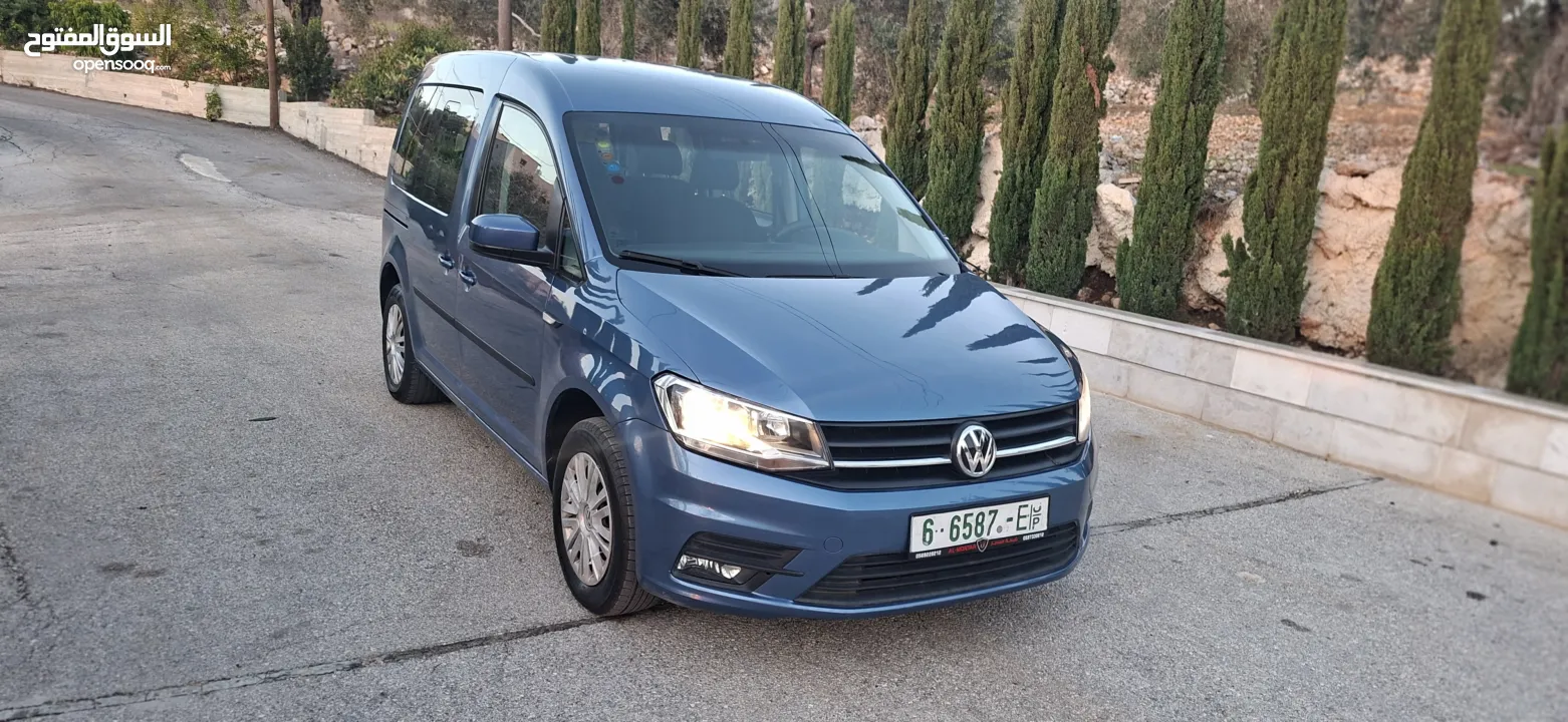 كادي موديل 2018 ماتور 2000ديزل -ركاب 6+1-ماشي 115الف كليو -غيارعادي فحص نظيف صلاة النبي