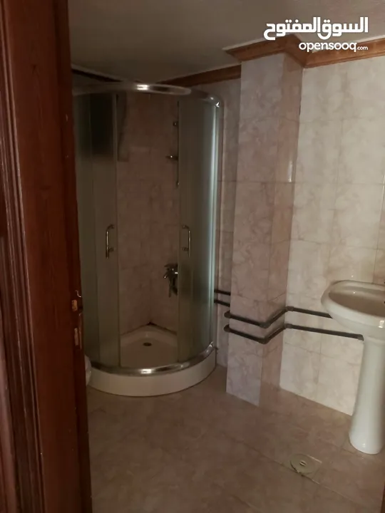شقة للبيع في جبل الحسين