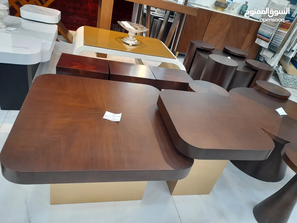اثاث طاولات - كانسولات