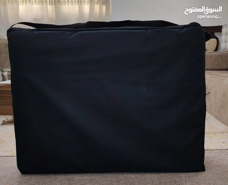 تخت مساج خشب متنقل (محمول) مع حقيبة خاصة له