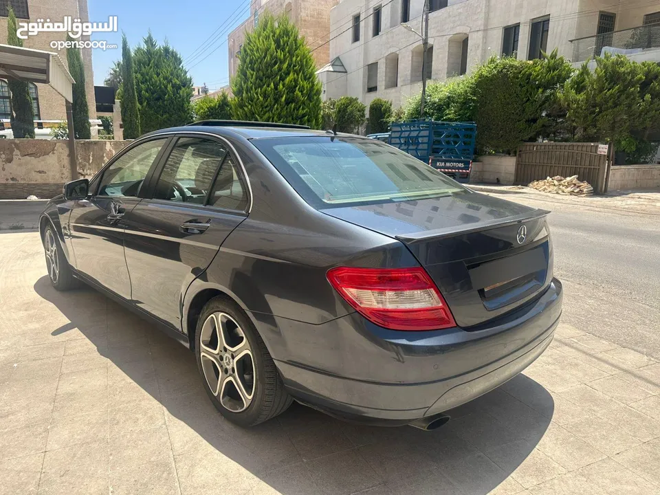 Mercedes‐Benz C‐180 BlueEFFICIENCY Kompressor 2010