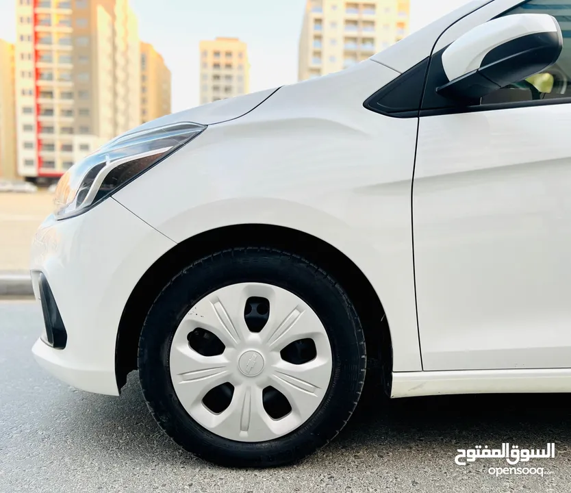 A Well Maintained CHEVROLET SPARK 2018 WHITE GCC In Mint Condition Ref. 8831