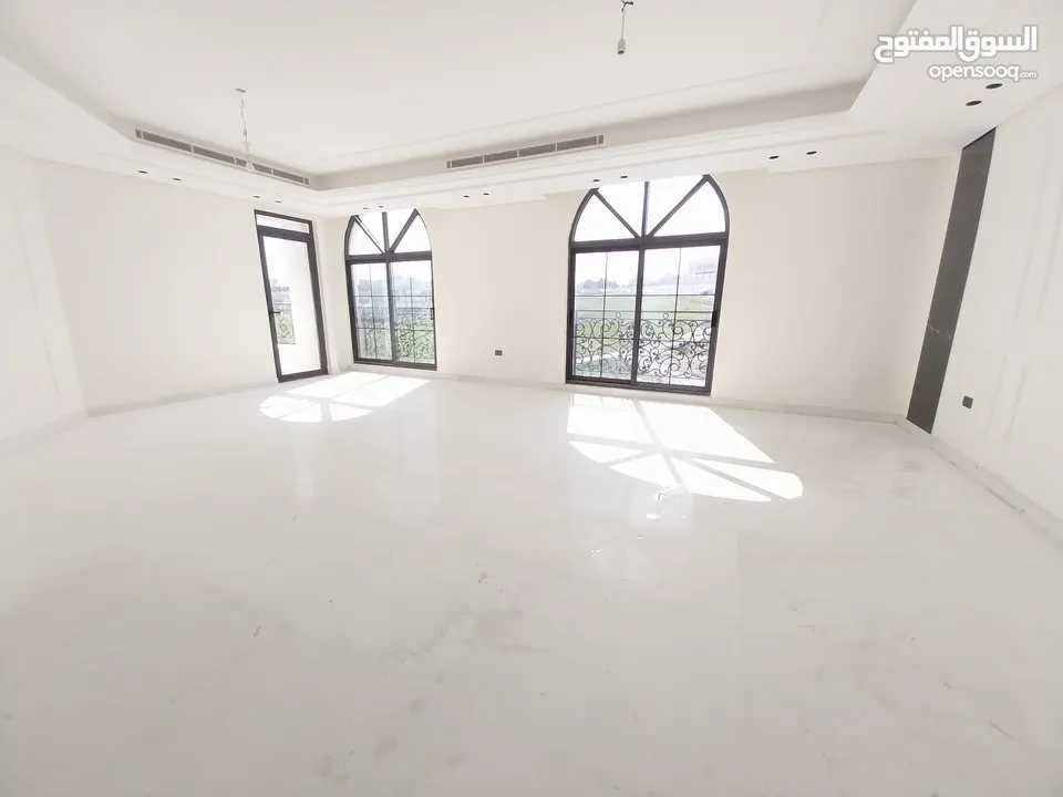 شقة غير مفروشة للإيجار 320م2 ( Property 19519 )-175072651