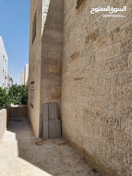 شقة فارغة للايجار في الجبيهة 3 نوم 330