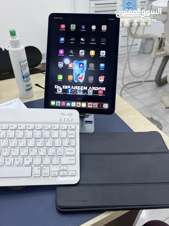 ايباد اير 5.    ipad air 5 الجهاز استعمال ممتاز ولا شخط