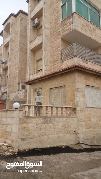 شقة للبيع ط 1 قرب مركز السرطان ضاحية الرشيد