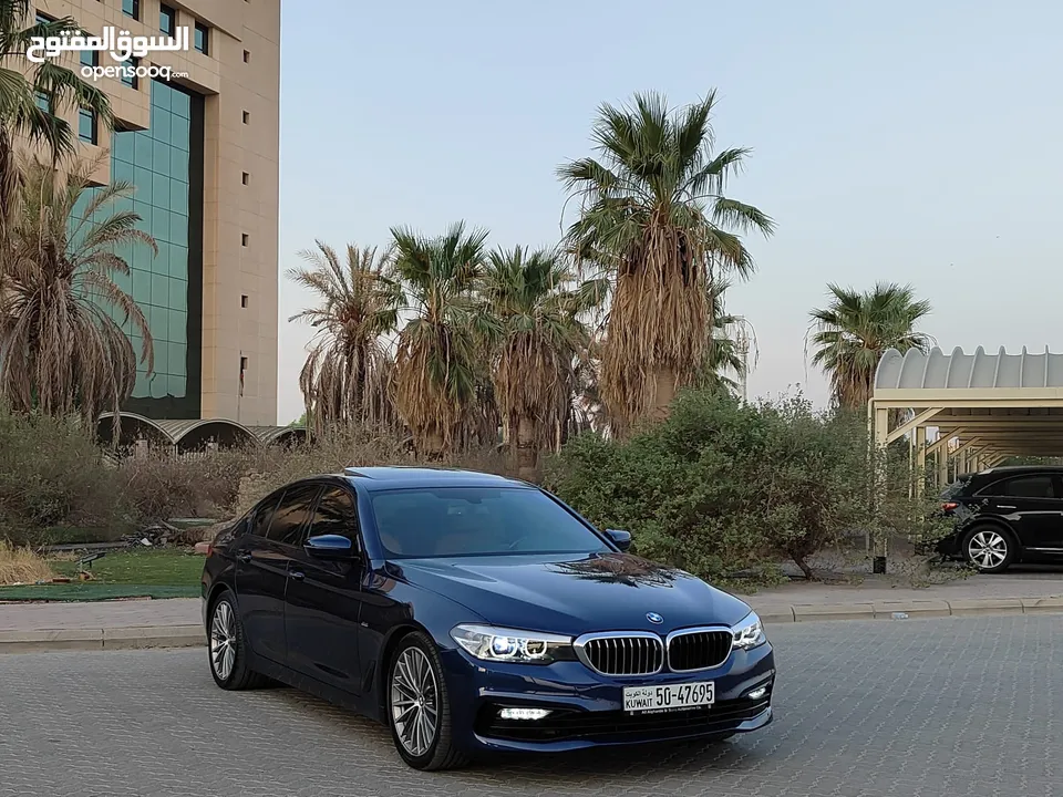 BMW 520i Sports line موديل 2019