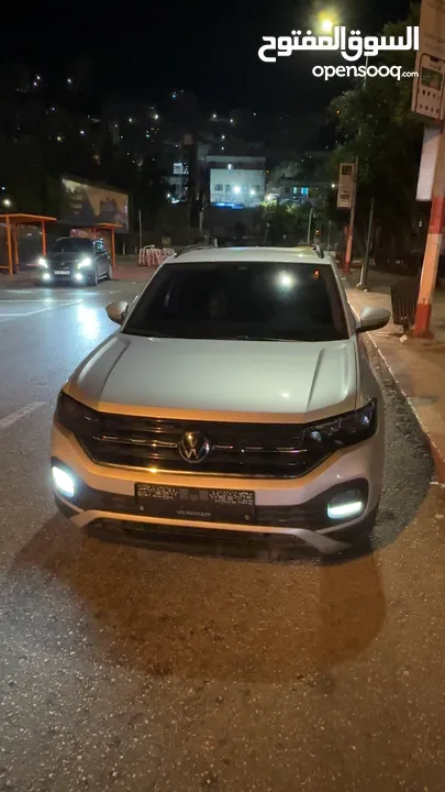 Vw    T cros