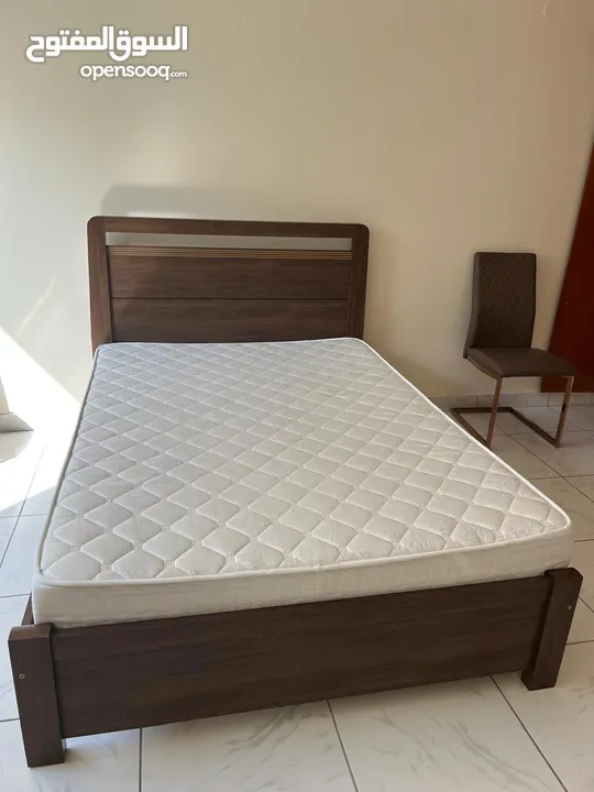 QUEEN BED WITH ORTHOPEDIS MATTRESS FOR SALES