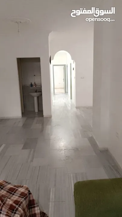 شقة للايجار بالقرب من مدارس الاتحاد