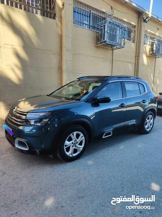 ستروين C5 aircross 2019 لون مميز وسيارة مميزة، ديزل موفرة في الصرف