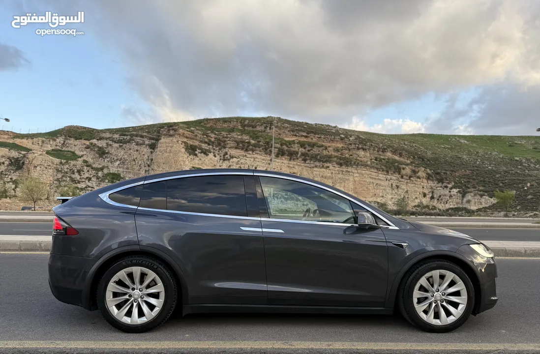 TESLA MODEL X 75D 2018  (تيسلا اكس كرت داخل الوكالة)