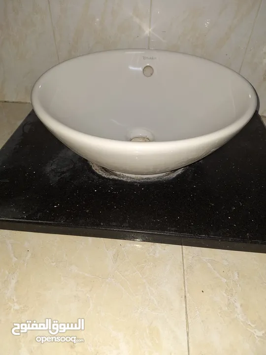 DURAVIT  مغسلة  42cm  x 42cm فوق   الرف صحن  مع قاعدة رخام 50cm x 65cm