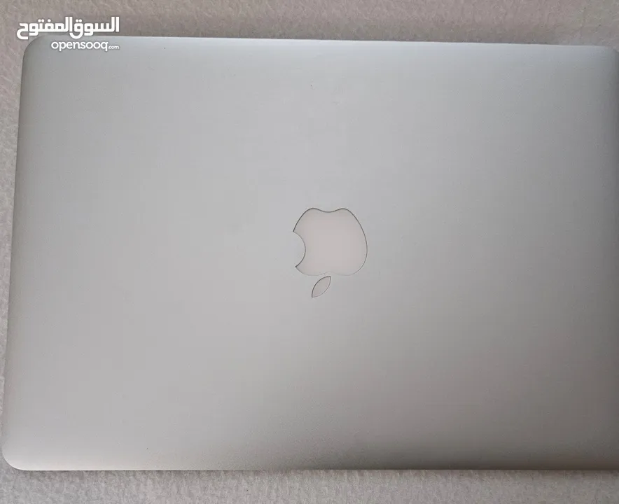 Macbook Air ( 13 inch - 2017)