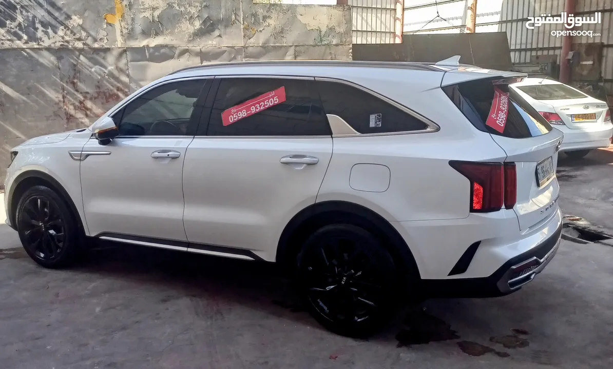 كيا سورنتو بسعر حرق حرق وكاش فل مسكر مع فتحه سقف بانوراما