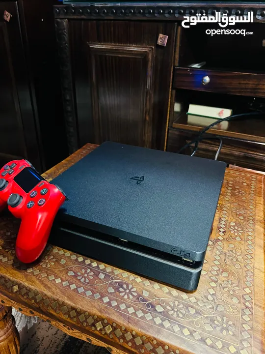 Playstation 4 Slim  بلاستينش 4 سلم