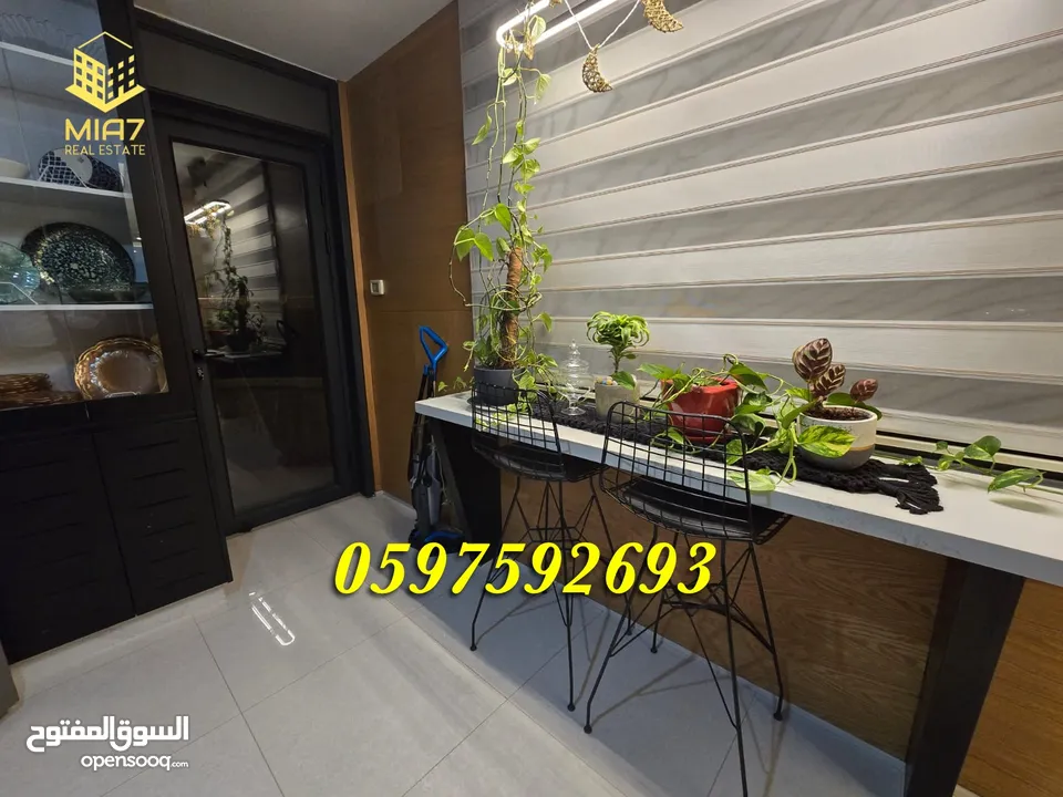 شقة طابقية جاهزة مفتاح للبيع البيرة قرب الهاشمية  مساحة كلية 200 م " 181 م صافي"