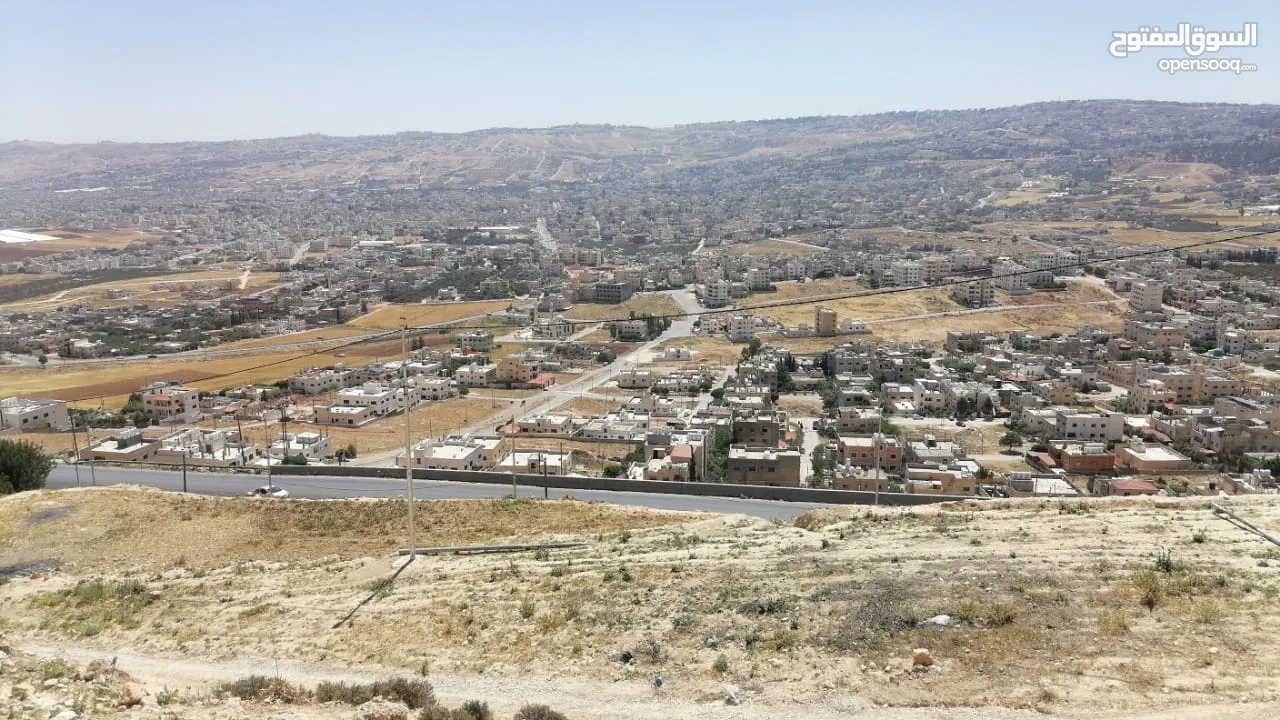 قطعه سكنيه للبيع مميزه إطلالة جماليه جدآ على عين الباشا والبقعه