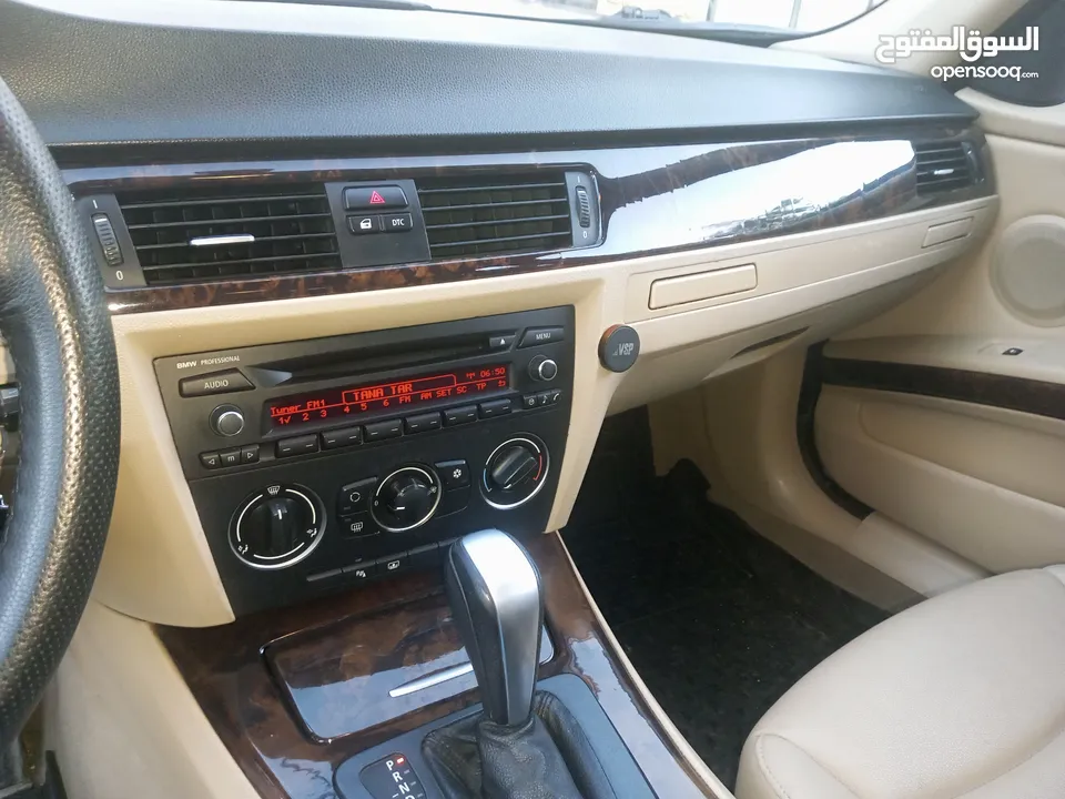 BMW 320i 2008