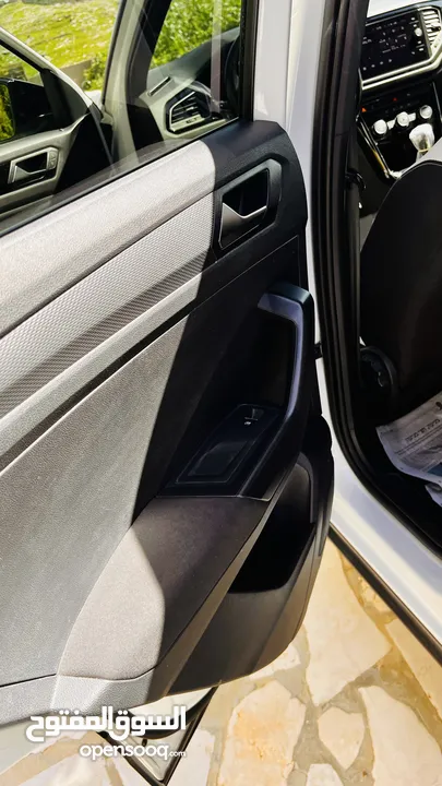 فولكس فاجن تي روك T-Roc 2021 Black Edition كامل الاضافات ما عدا فتحه