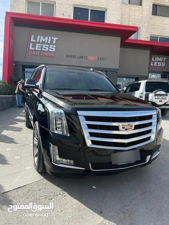 cadilac Escalade  وارد الوكالة و صيانة الوكالة مواصفات خاصة