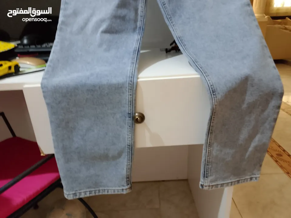 pantallon jeans boy taille :s avec ticket neuf 13-14