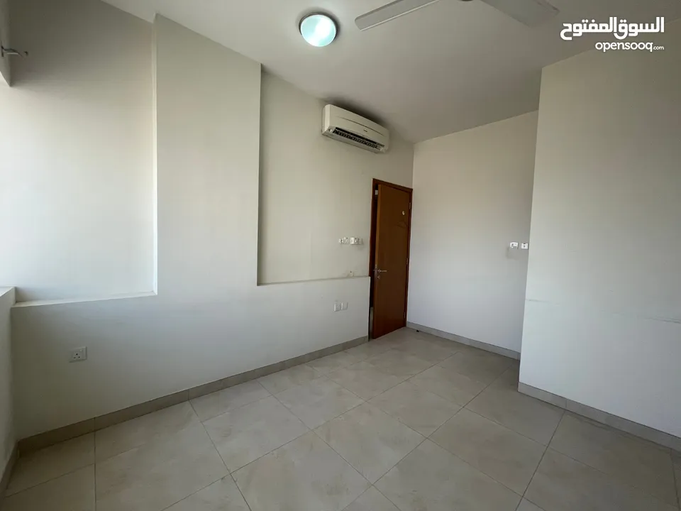 شقة مكتبية  في غلا للإيجار   Ghala  - Office flats 2BHK