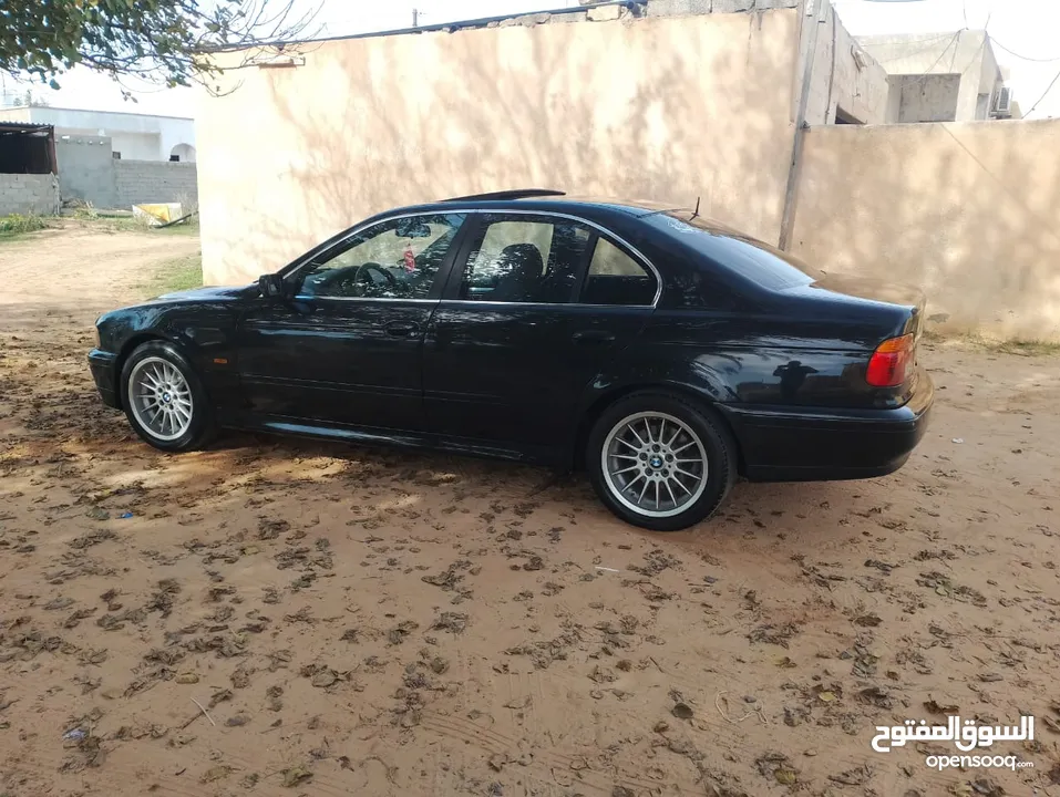 BMW 525i للبيع ربي يبارك