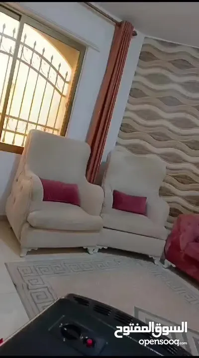 طقم كنب شبه جديد