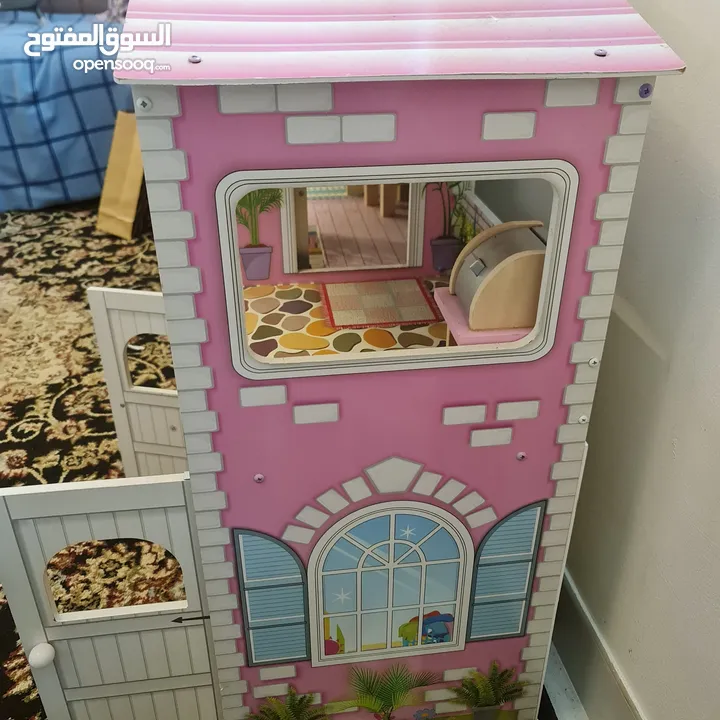 3 levels doll house