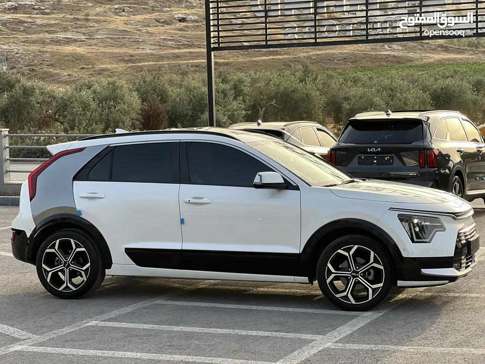 Kia niro hybrid full  2022  كيا نيرو هايبرد  فل اضافات  ترخيص 2022                   فحص نخب