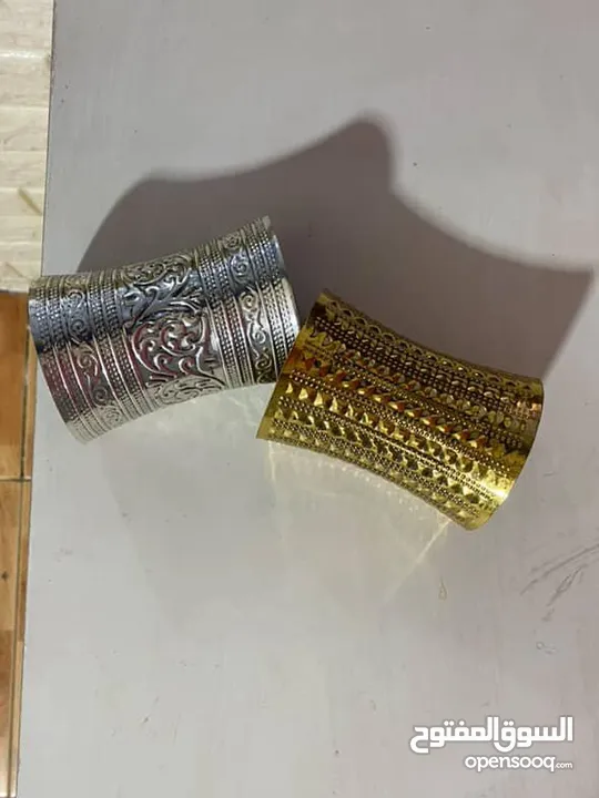 اساور تراثيه مميزه مصنوعه من النحاس من تراث المصريون جميله و فاخره و مريحه بالبس وجميله جدا للحفلات