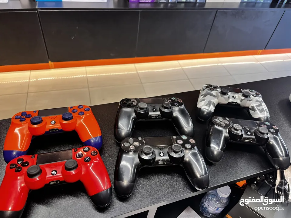 بلايستيشن. بلايستيشن 4. Ps4. Ps4 slim ps4 fat. PlayStation   بلايستيشن للبيع. مضمون سنه