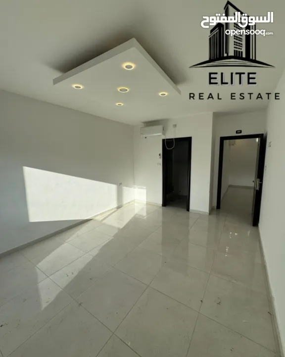 شقة جديدة غير مفروشة للايجار في شارع القدس